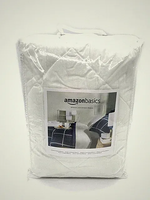 Amazon Basics 39”x75” Quilted Mattress Topper White 80% Polyester 20% Cotton