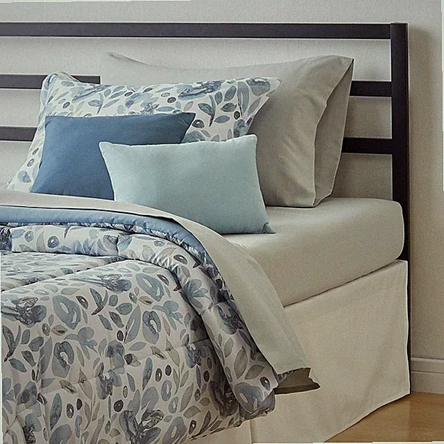 Amazon Basics 8-Piece TWIN / TWIN XL Microfiber Bed-In-A-Bag Comforter Set BLUE