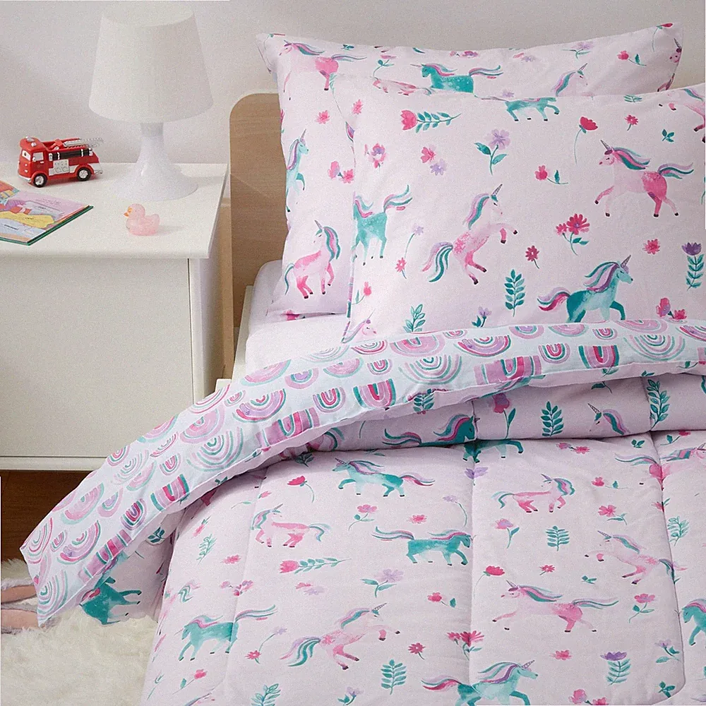 AMAZON BASICS KIDS LIGHTWEIGHT COTTON SHELL COMFORTER SET - UNICORNS/RAINBOWS