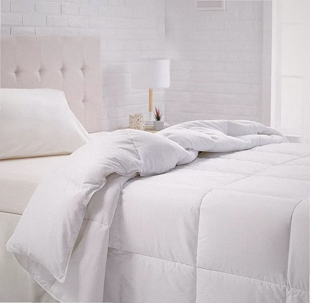 AMAZON BASICS ●King● Down Alternative COMFORTER DUVET INSERT