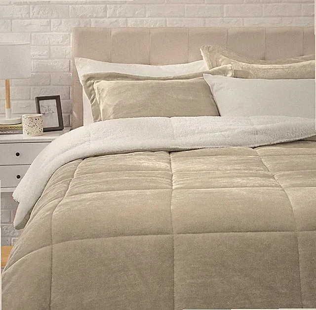 Amazon Basics Microfiber King Comforter Set 3 Pcs Duvet Cover Set
