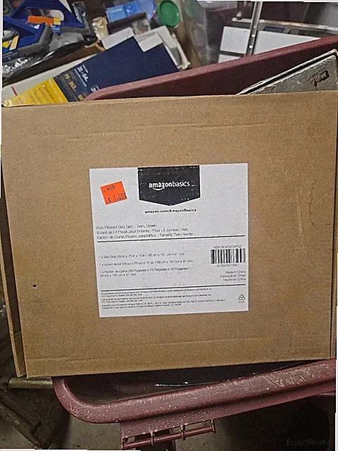 Amazon Basics Pleated Bed Skirt - Twin - Green. New, Sealed Pkg.