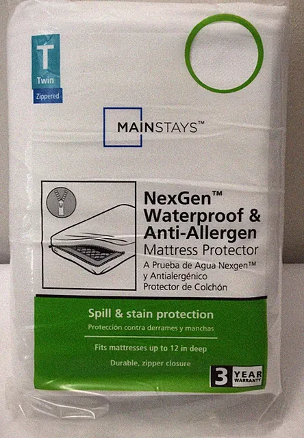 New Mainstays Waterproof Anti-Allergen Zippered Stain Mattress Protector TWIN